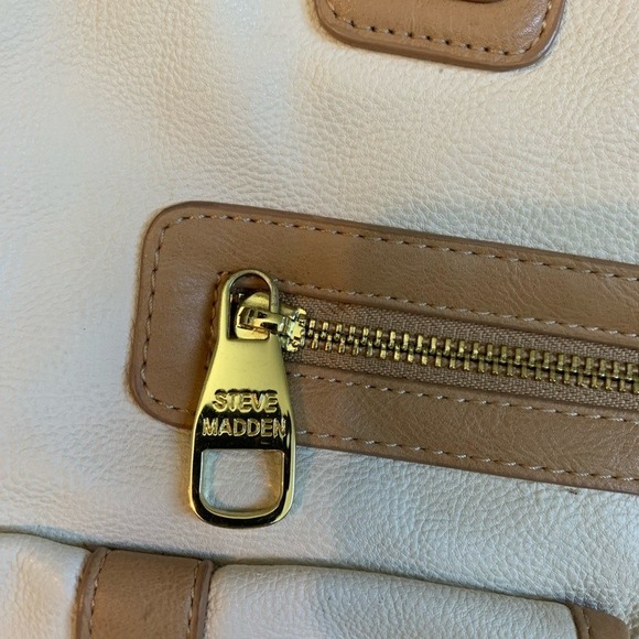 Steve Madden‎ Satchel Gold Hardware detailing Chevron Print Lining - Picture 5 of 11